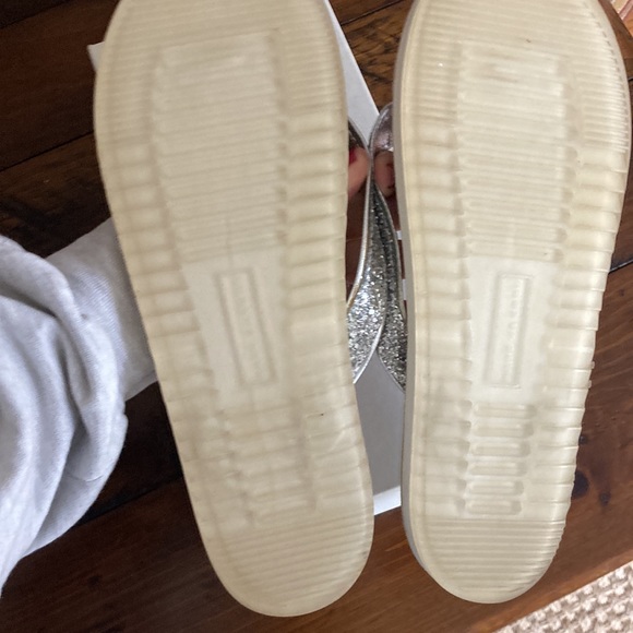 Marc jacobs couture line silver glitter sandals rubber flip flops 9 NIB $140 - Picture 4 of 8